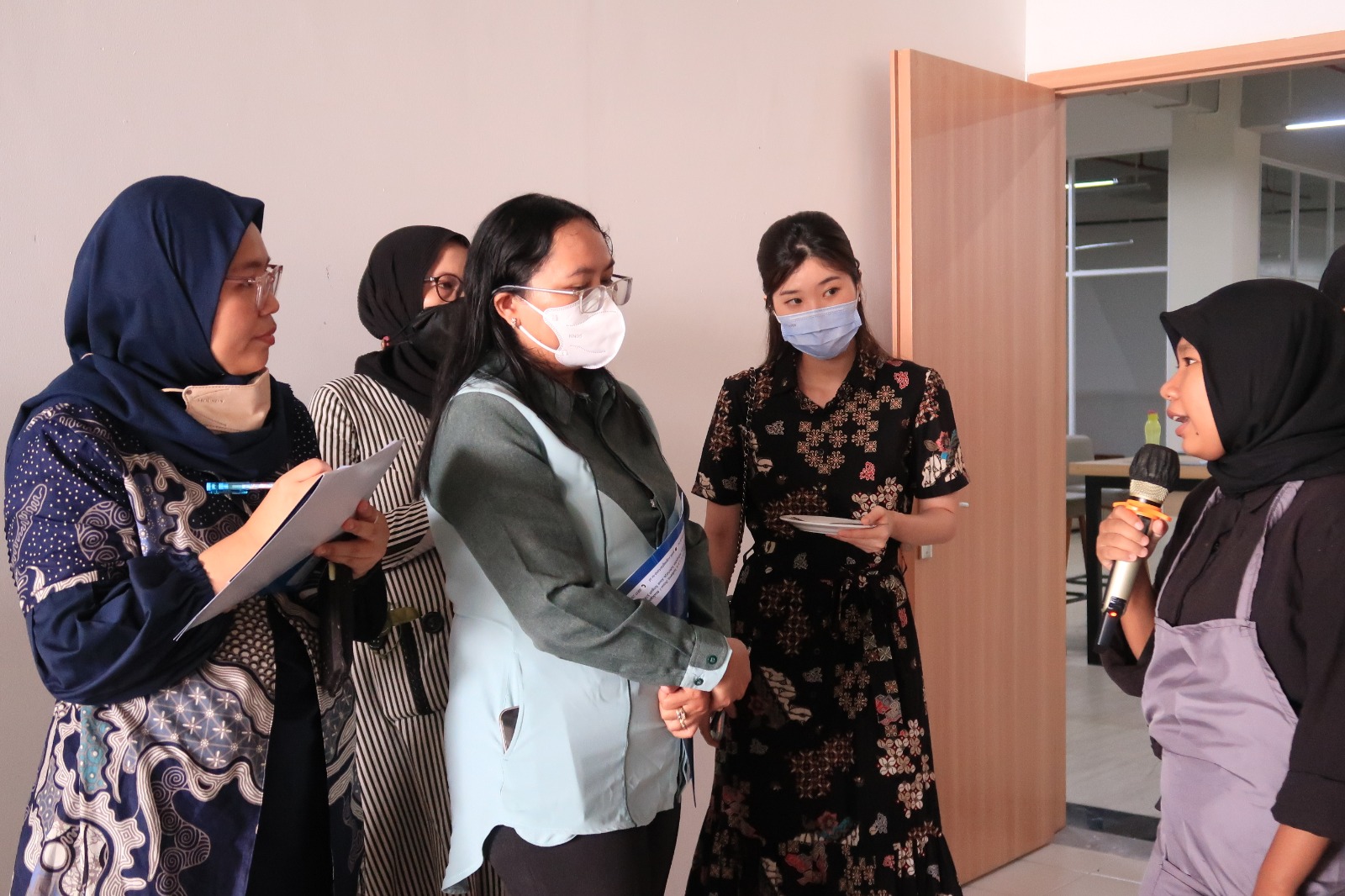 Juri sedang melakukan penilaian